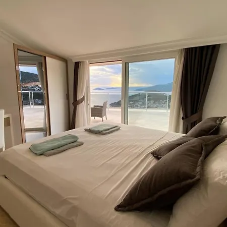 빌라 7 Bedroom 5252 칼칸